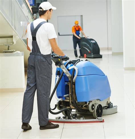 industrial cleaning machine